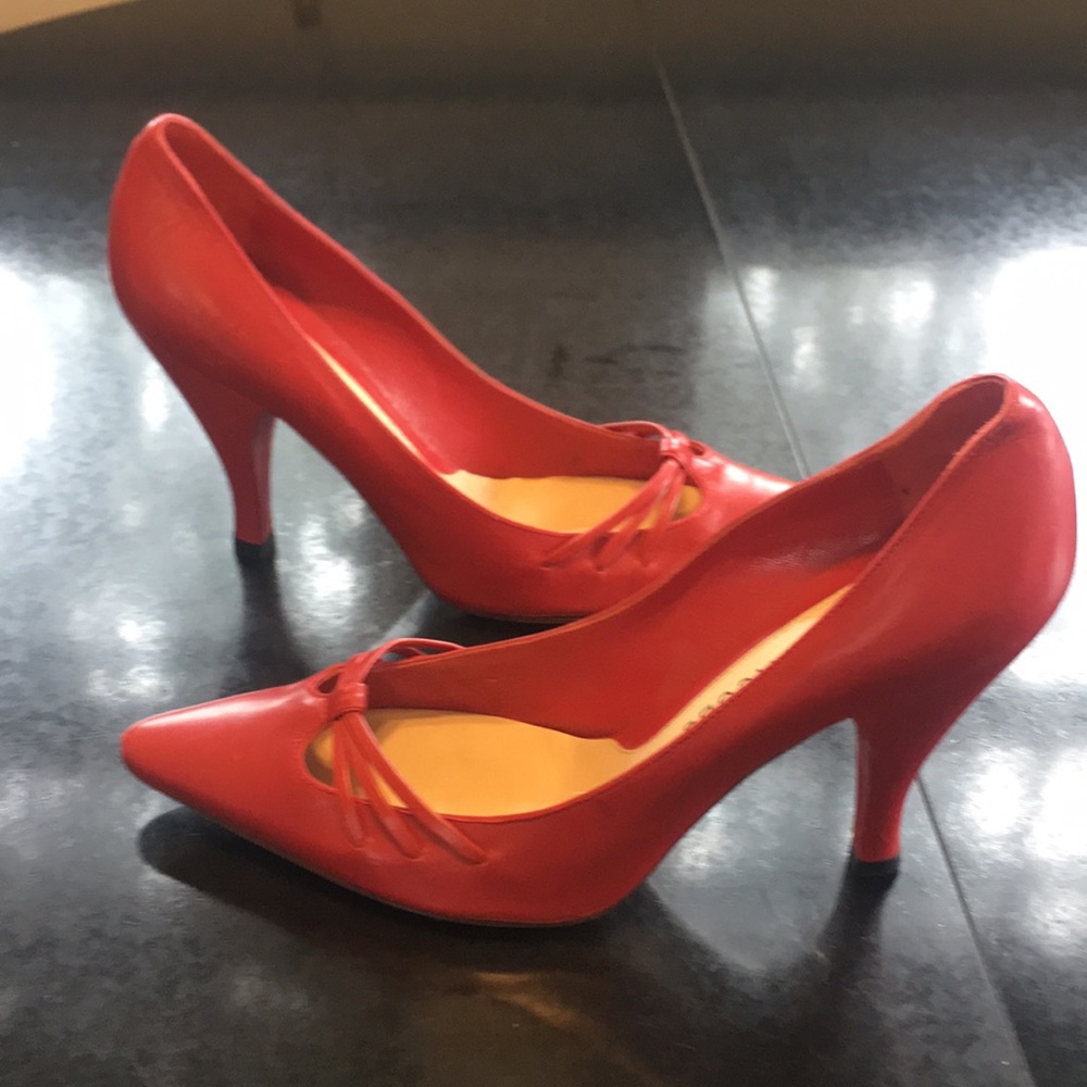 MARC JACOBS red leather heels